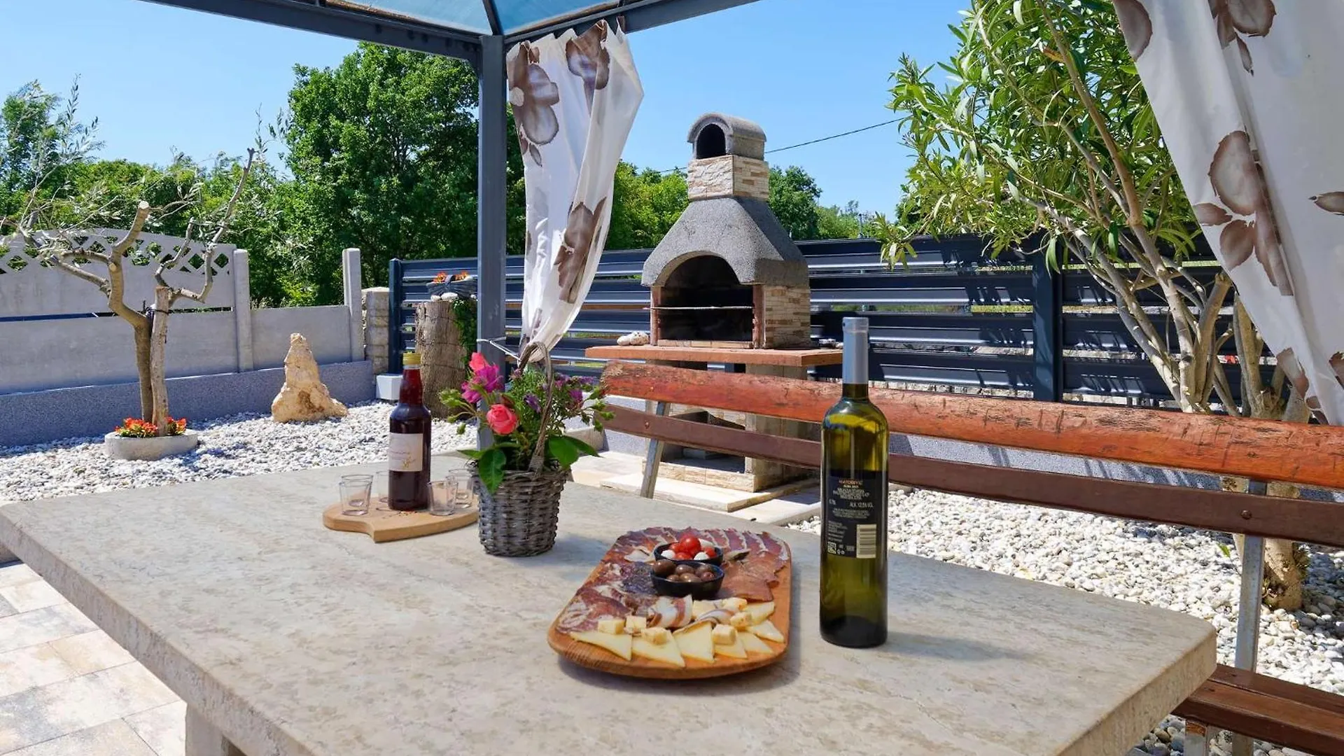 Apartment Feruccio By Rent Istria Kršan