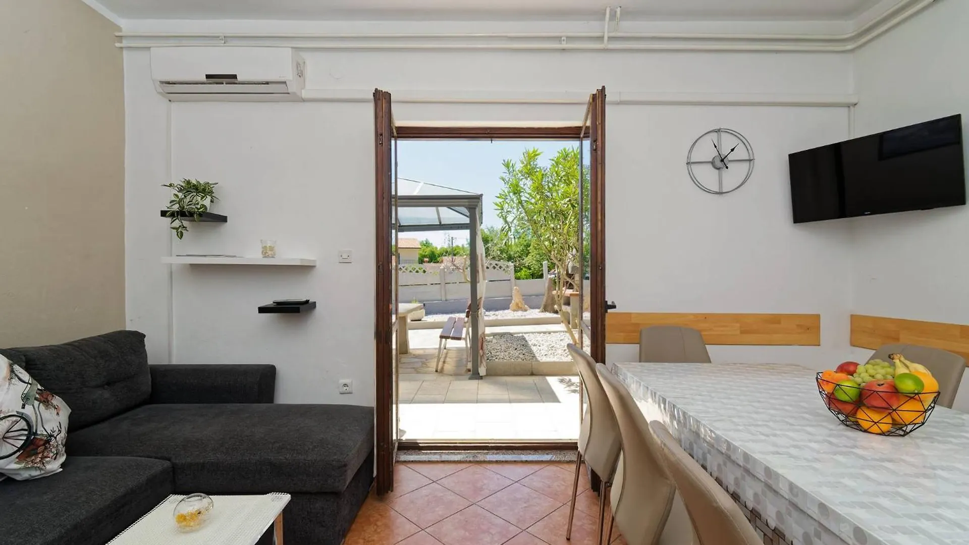 Apartment Feruccio By Rent Istria Kršan